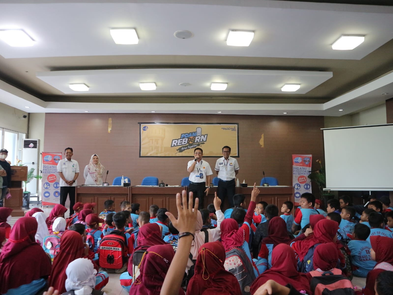 Terima Kunjungan Pelajar SD, PDAM Makassar Beri Edukasi Hemat Air